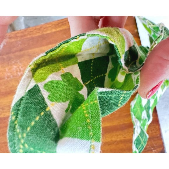Vintage St Patrick's Day Dog Bandana Handmade Over Collar Green Shamrocks - Picture 7 of 8